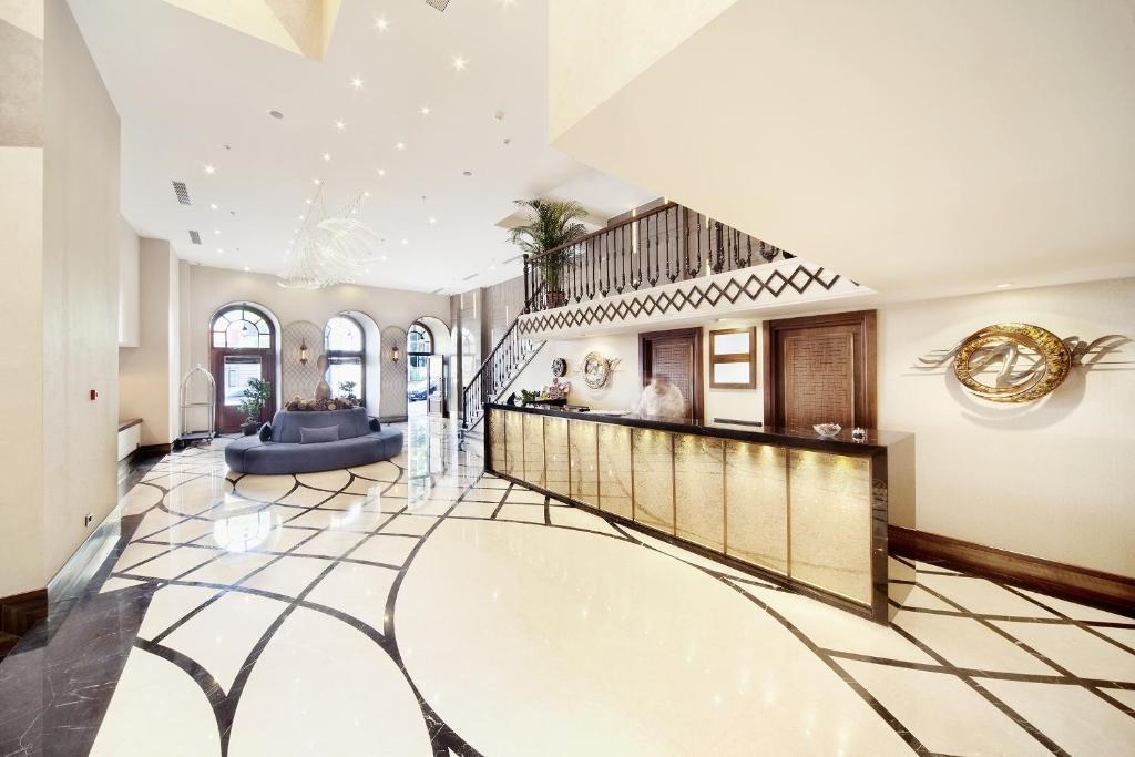 Grand Hotel De Pera 3