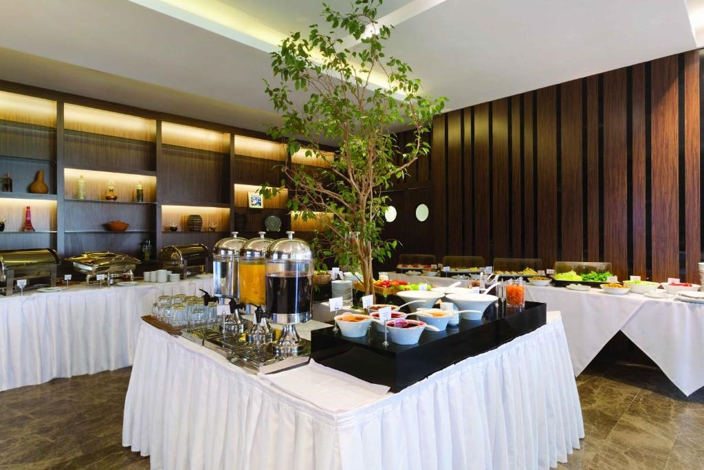 Ramada by Wyndham Istanbul Florya 3