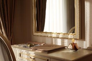 Halifaks Hotel 5