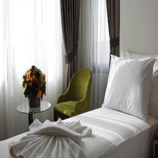 The Biancho Hotel Pera 4