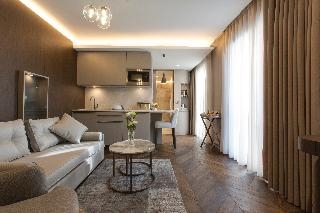 Noble22 Suites 5
