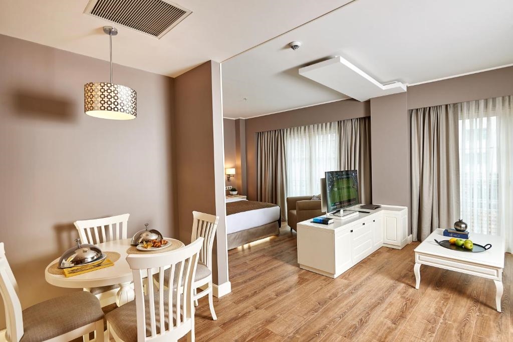 Renata Suites Boutique Hotel 3