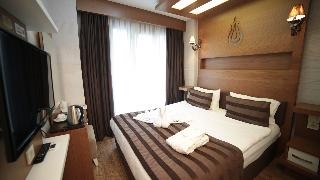 Black Pearl Hotel