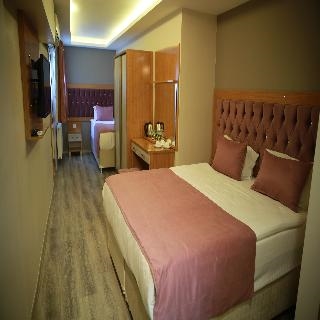 Black Pearl Hotel 3