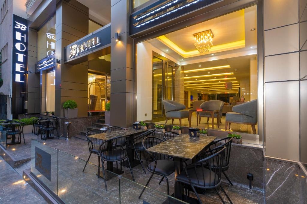 38 Hotel 2