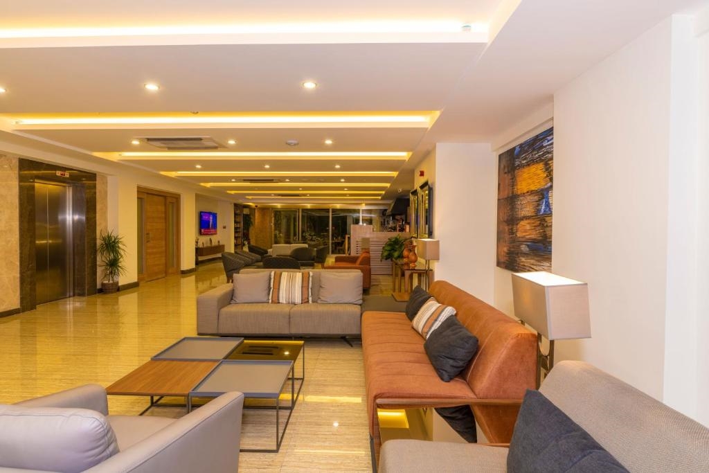 38 Hotel 3