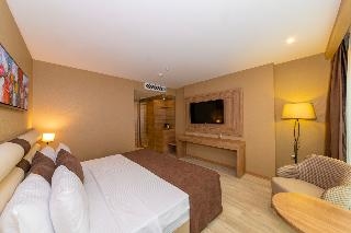 38 Hotel 3