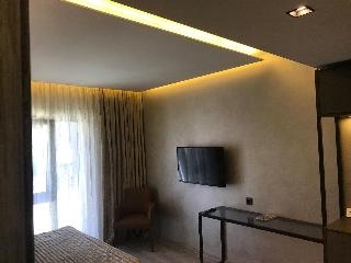 Orya Hotel 4
