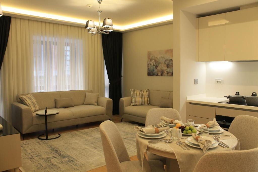 Garlon Residence 2