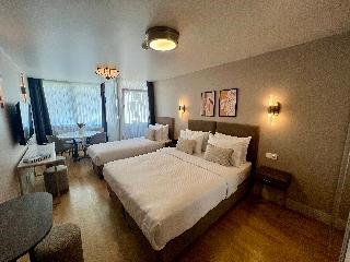 Weingart Suites Hotel 4