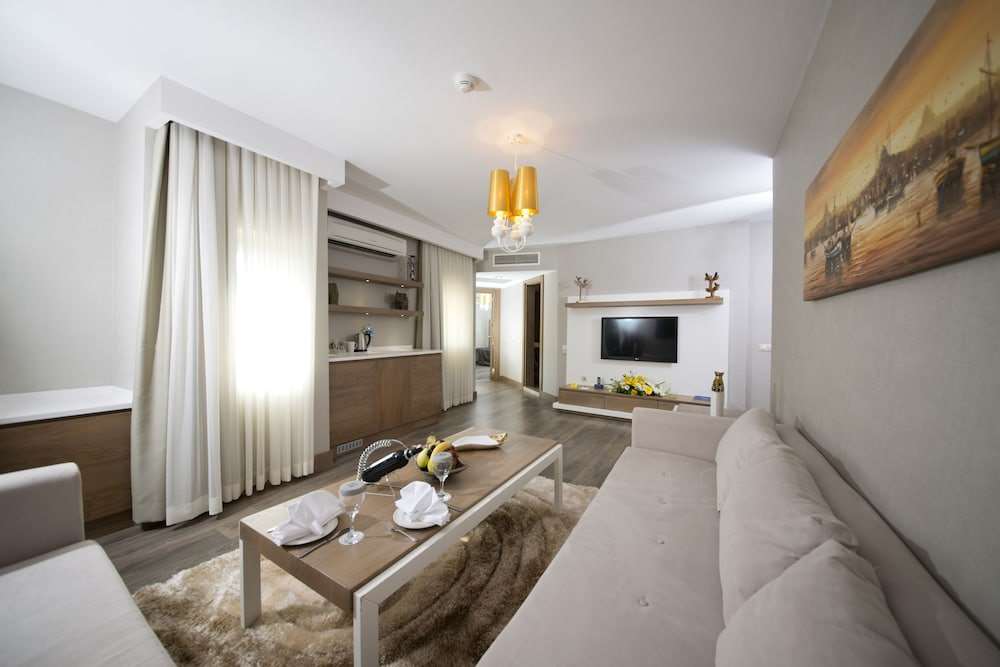 Pokaż wszystkie zdjęcia