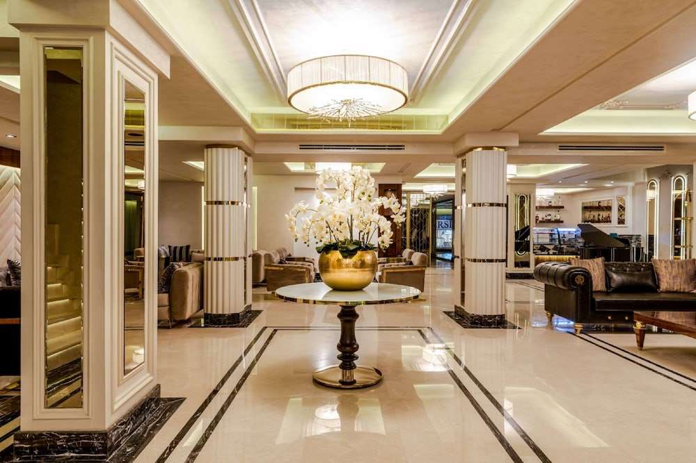 Beethoven Senfoni Hotel 4
