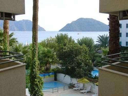 Amos Hotel 4