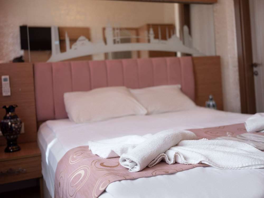 Hotel Megaron 2