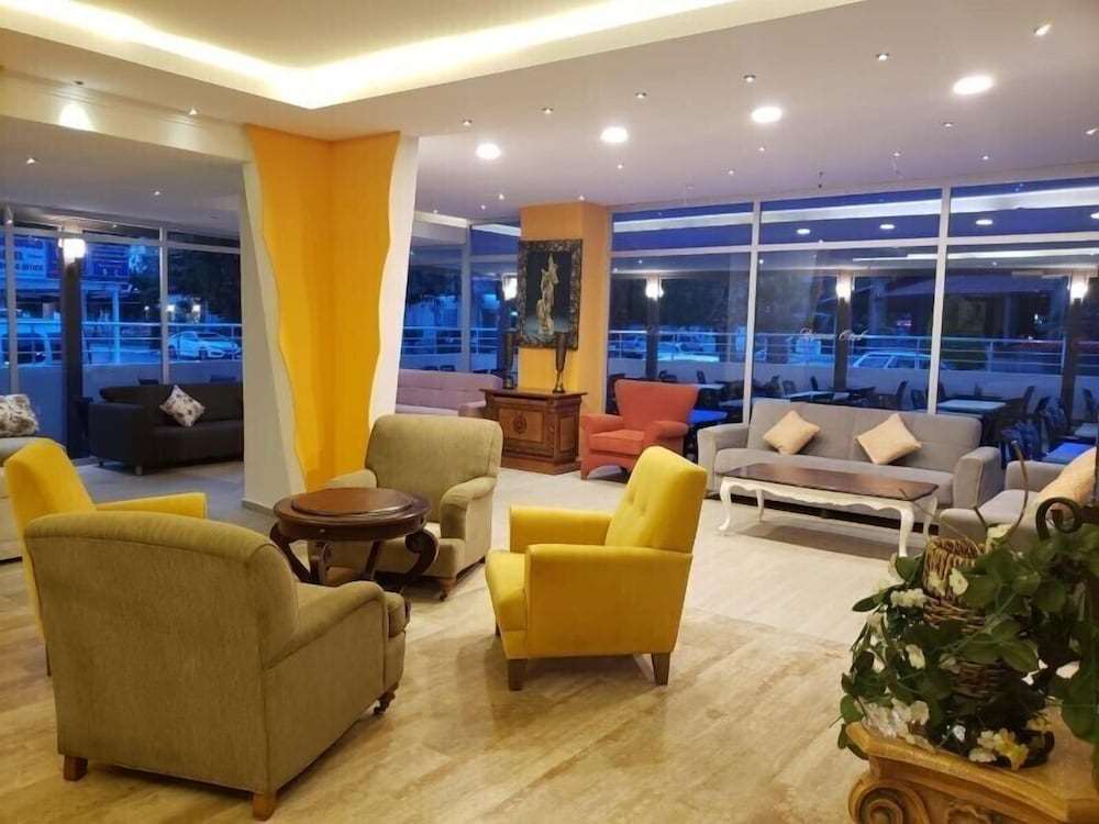 Astoria Life Hotel 3