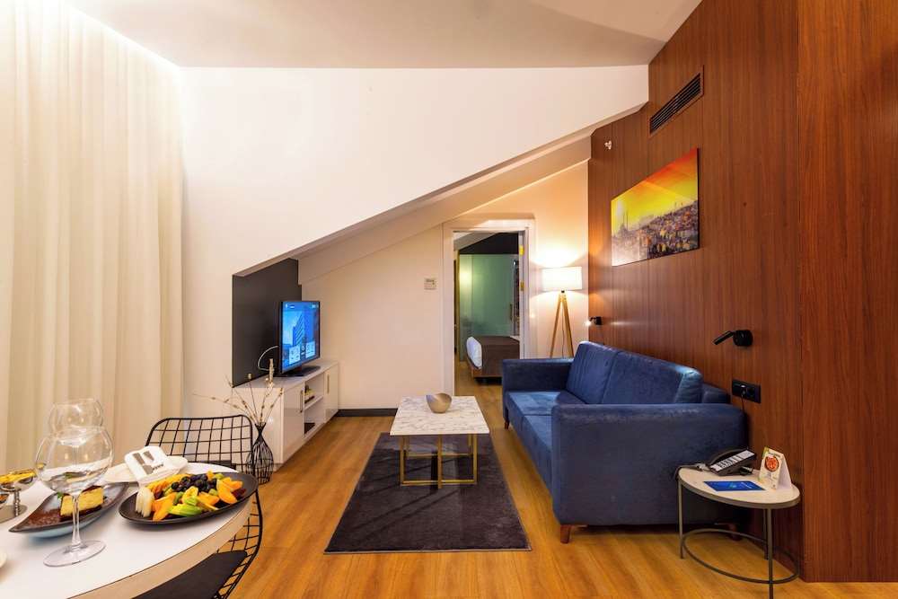 The Craton Hotel 2