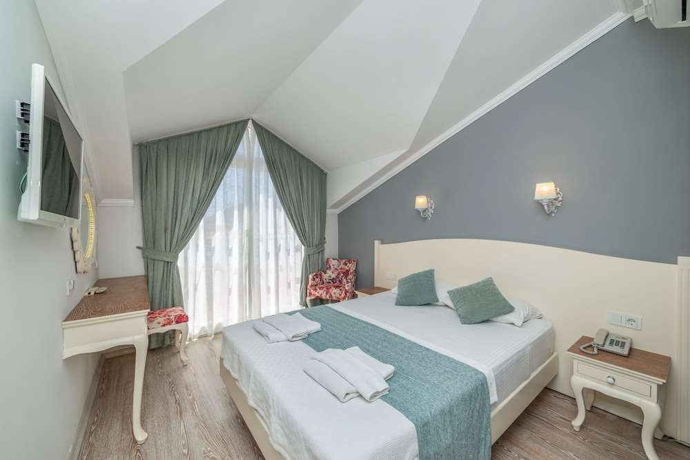 Hotel Majestic 5