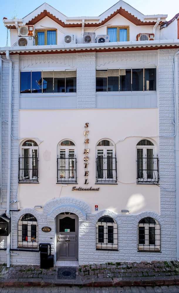 Sur Hotel