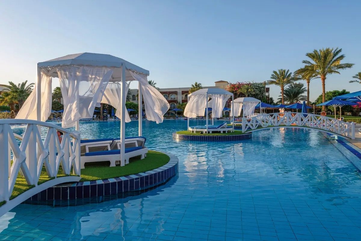 DESERT ROSE RESORT 3