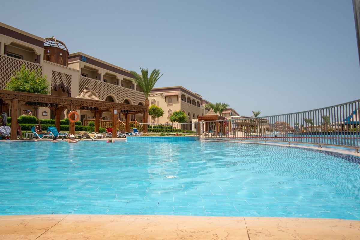 PALM ROYALE RESORT SOMA BAY 4