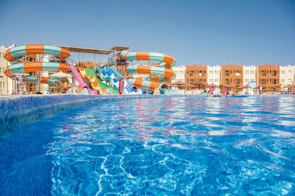 SUNRISE SELECT ROYAL MAKADI AQUA RESORT
