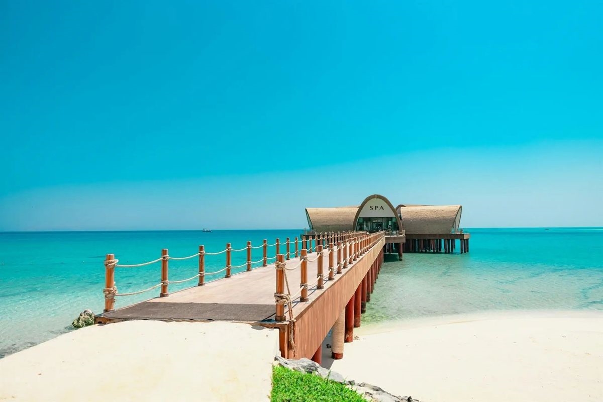 TAWILA ISLAND HOTEL