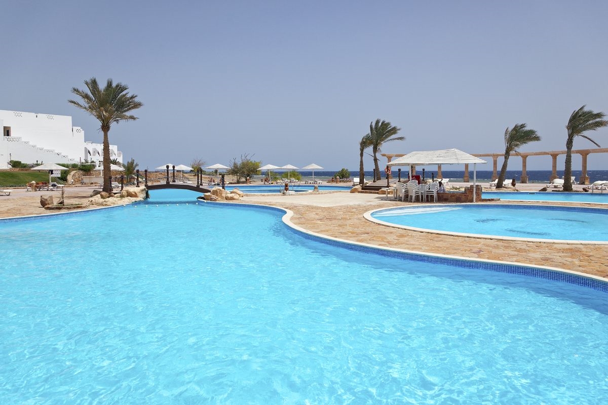 THREE CORNERS EQUINOX BEACH RESORT 4