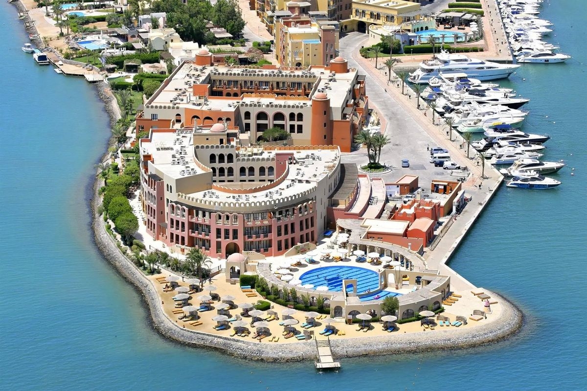 Three Corners Ocean View Hotel 2