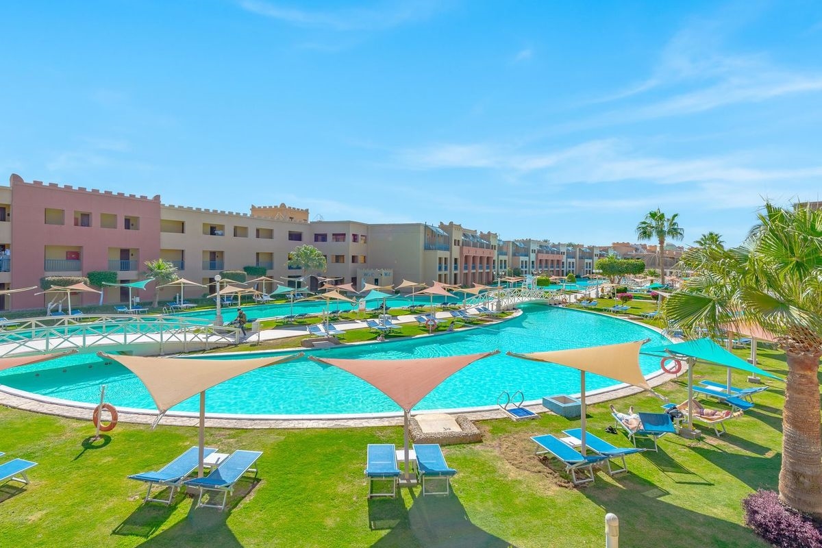 TITANIC PALACE RESORT & AQUAPARK