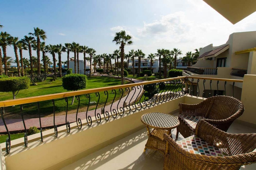 Lotus Bay Beach Resort 4