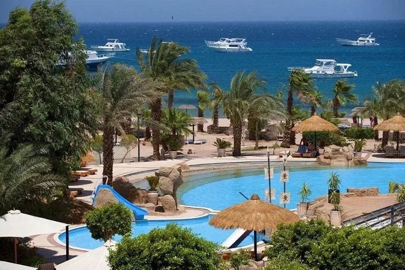 Lotus Bay Beach Resort 5
