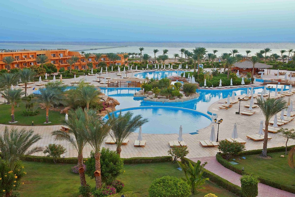 Amwaj Oyoun Resort & Casino 3