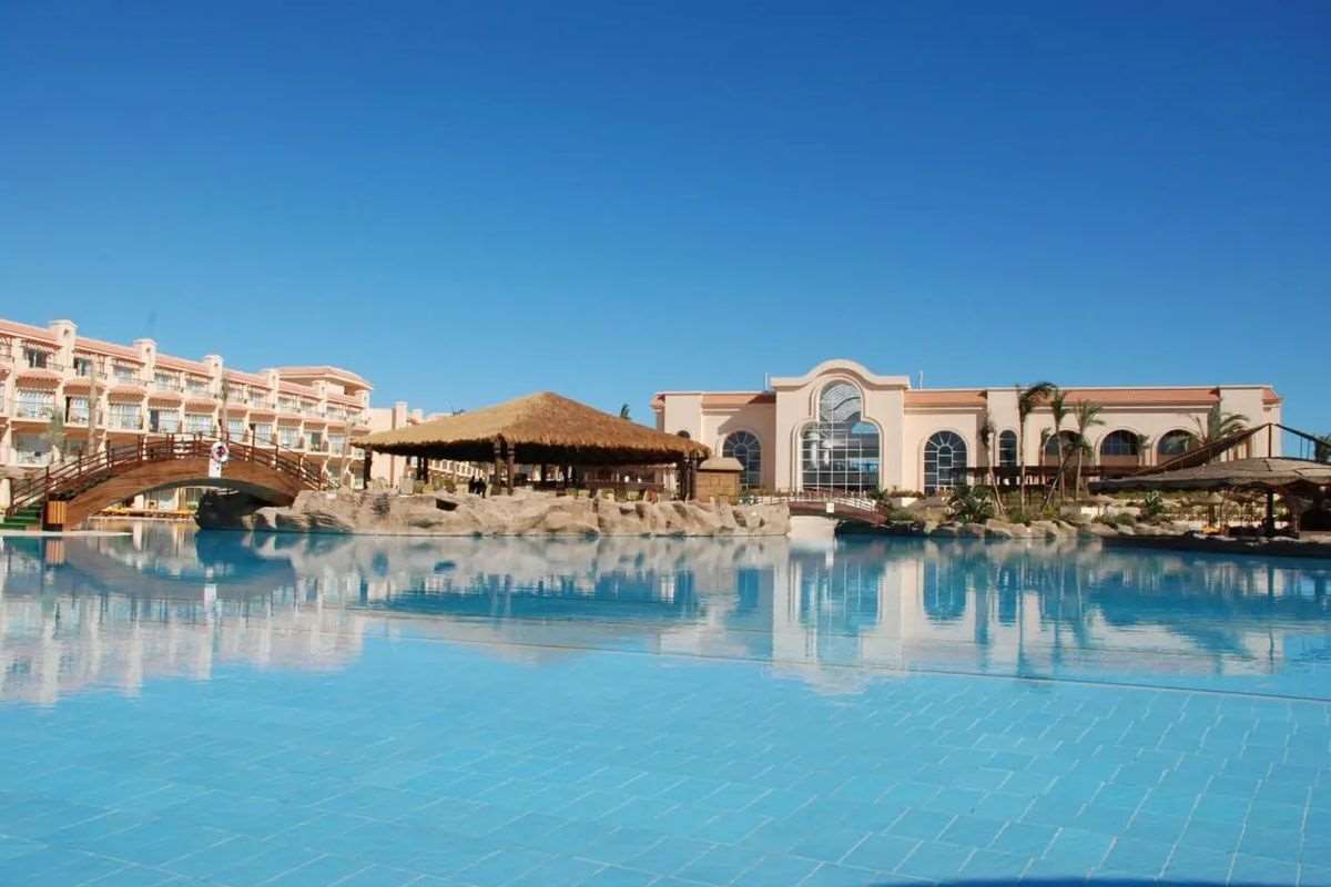 Pyramisa Beach Resort Sahl Hasheesh 2