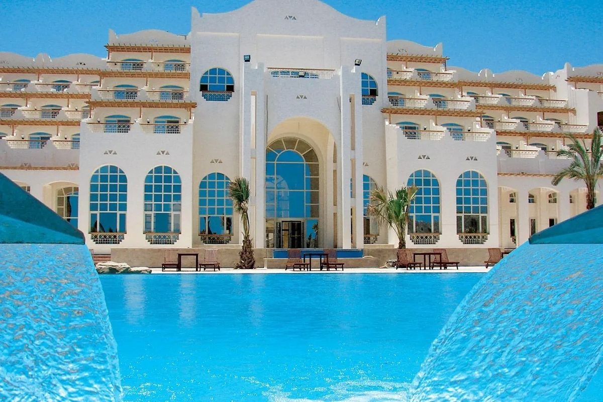 Royal Lagoons Resort & Aqua Park 5