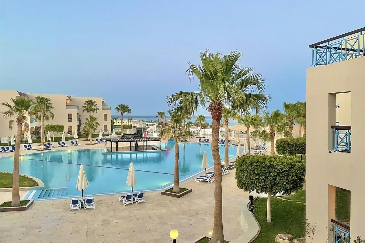 Ivy Cyrene Island  Aquapark Resort