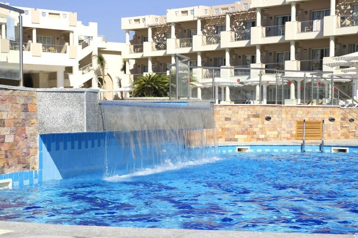 Sirena Beach Resort Spa 5