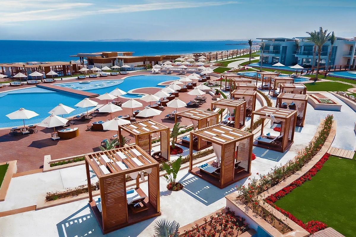 Rixos Premium Magawish Suites & Villas 5