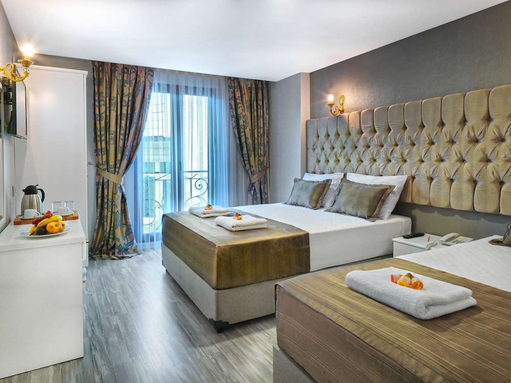 Grand Pamir Hotel 2