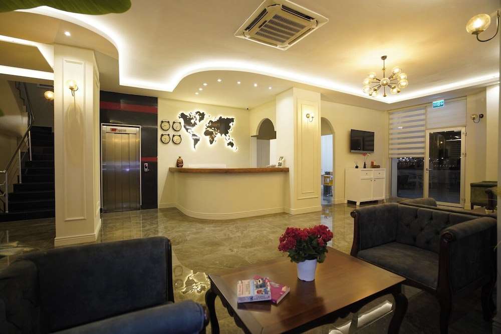 Aurasia Sea Side Hotel 5