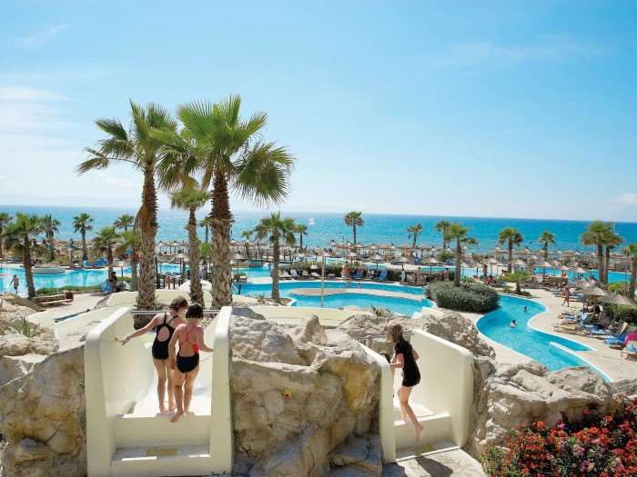 GRECOTEL LUX ME PALMS AT RIVIERA OLYMPIA & AQUA PARK 4