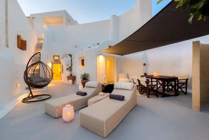 PASITHEA SUITES
