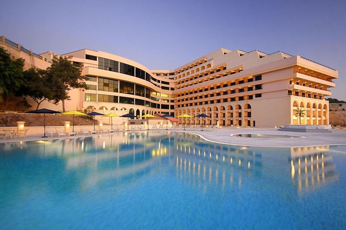 Grand Hotel Excelsior 2