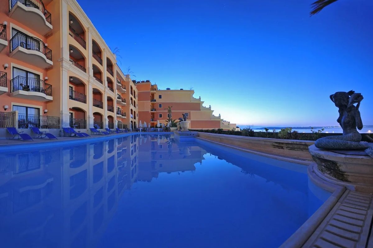 Grand Hotel Gozo 5