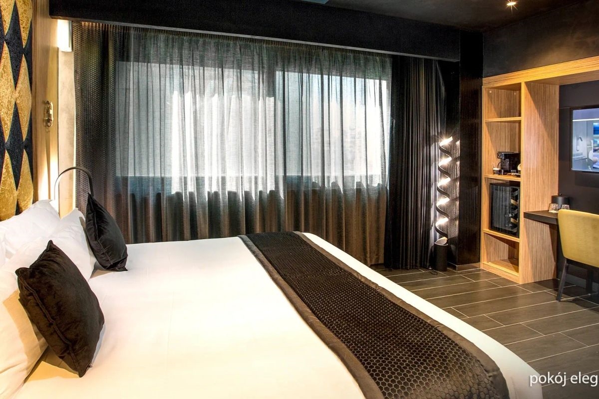 H Hotel 4