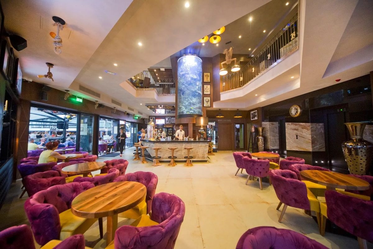 Hugo's Boutique Hotel 3
