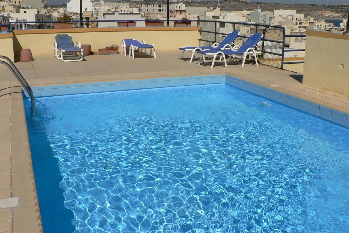 Primera Hotel 3