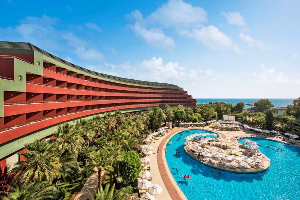 Delphin Deluxe Resort Hotel