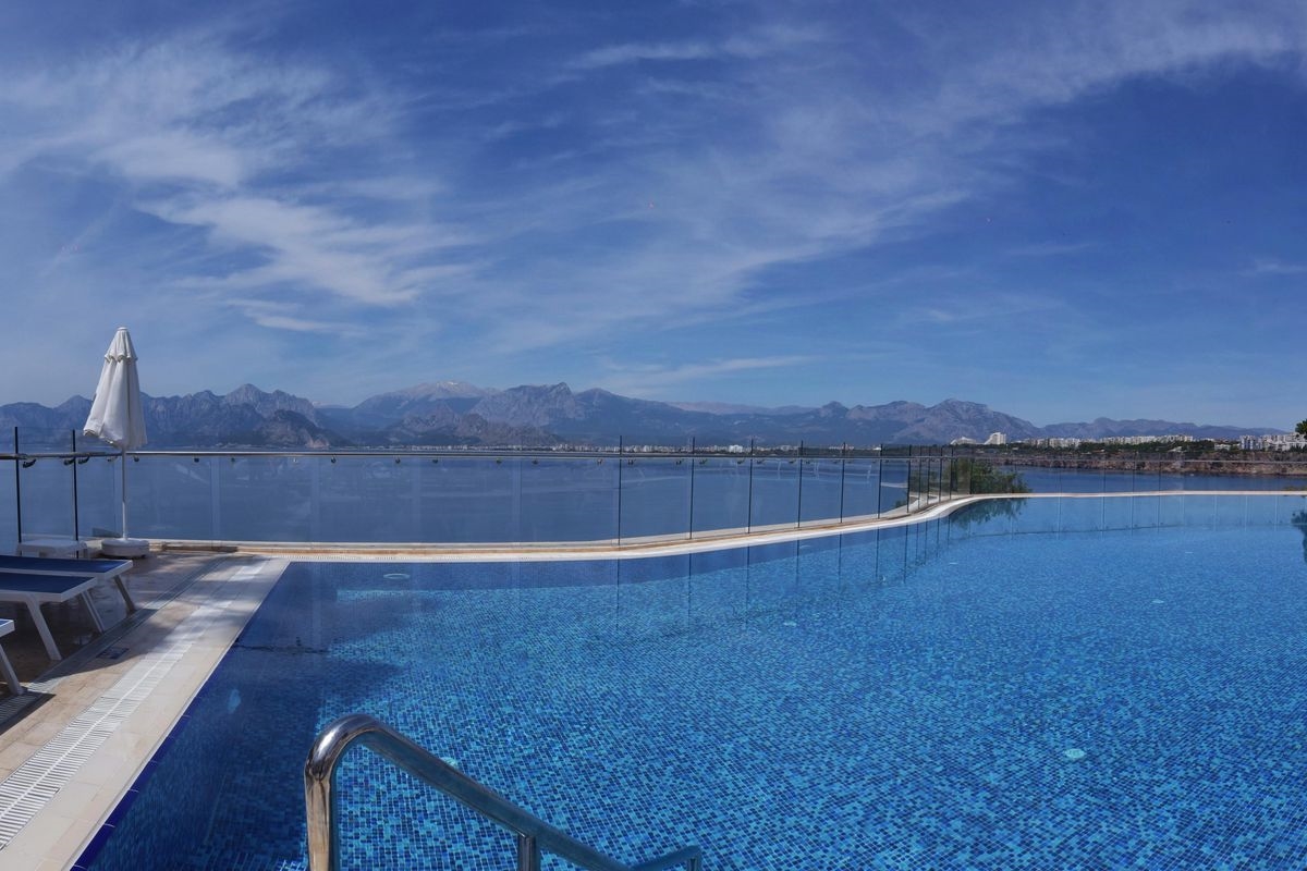 Ramada Plaza by Wyndham Antalya 4