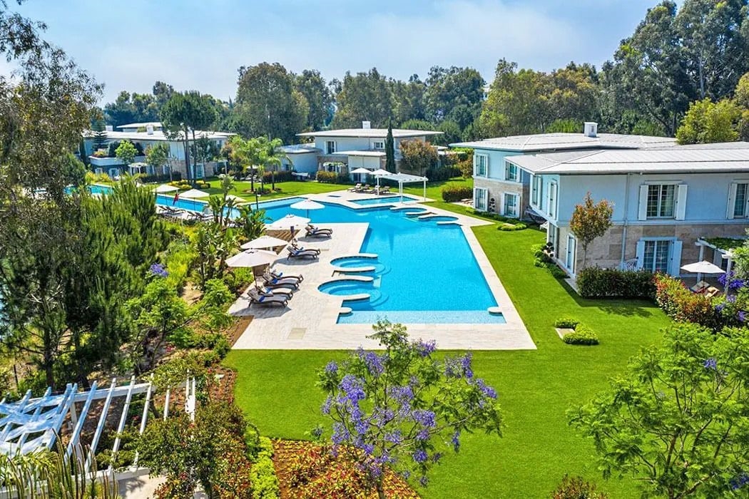 Azure Villas By Cornelia 4