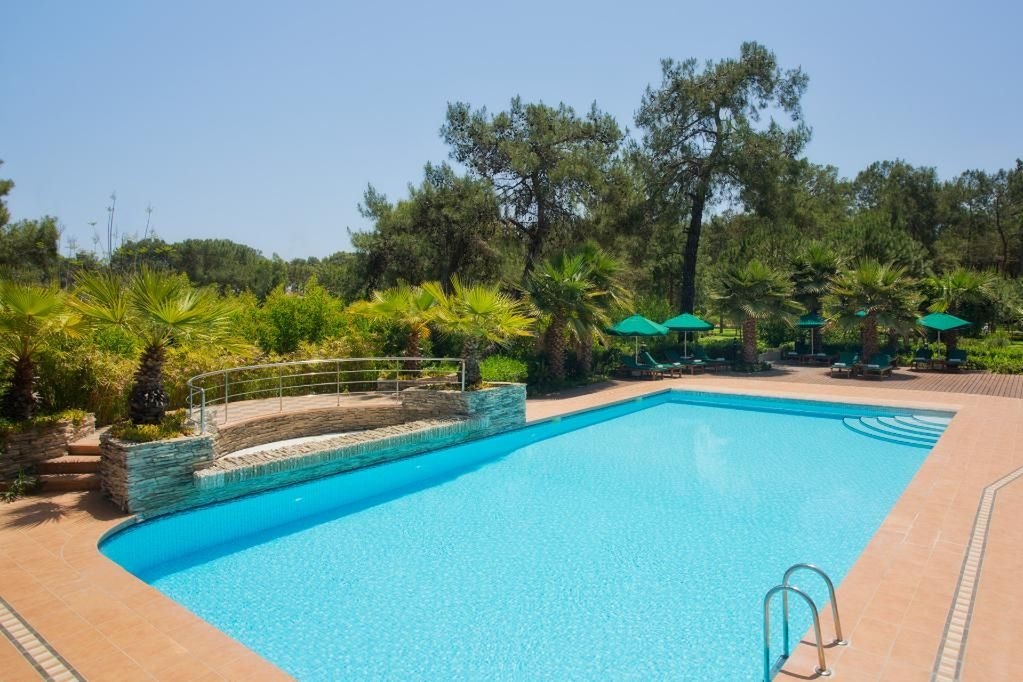 Balmy Foresta Hotel 2